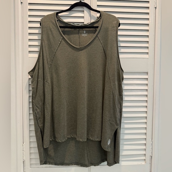 FP Movement by Free People City Vibes Tank - Picture 1 of 9